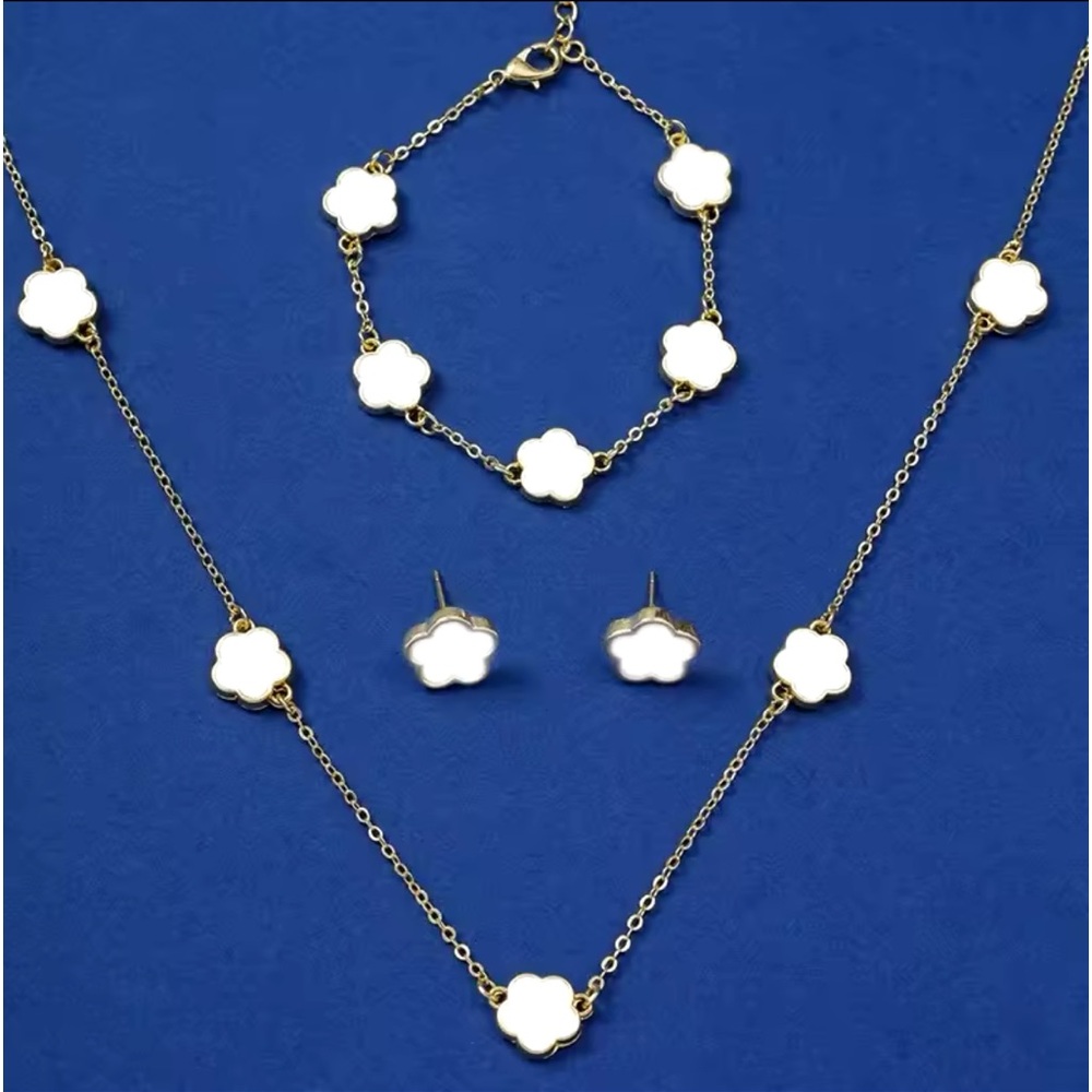 Gold Filled White Clover Jewelry Set - Picture 2 of 2